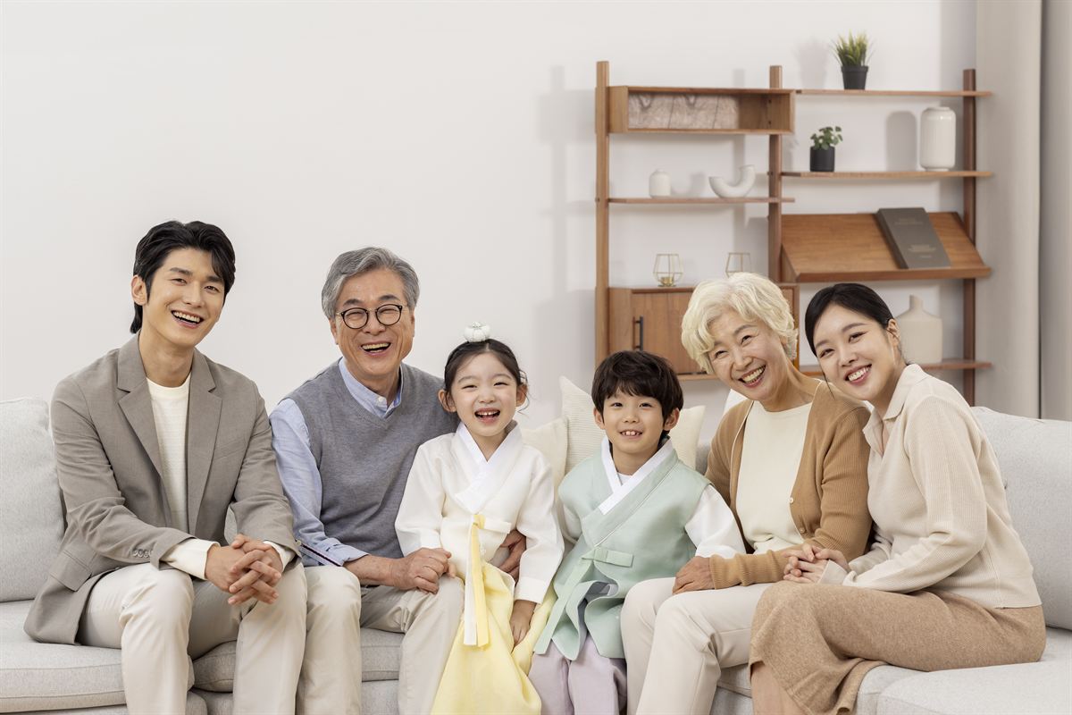 온 가족이 함께하는 모습